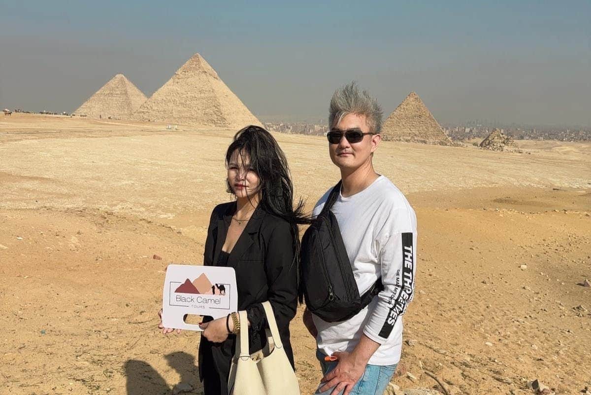 Giza Pyramids, Egyptian Museum & Khan el-Khalili: Day Tour with Lunch Our guest is enjoying our guided tour.