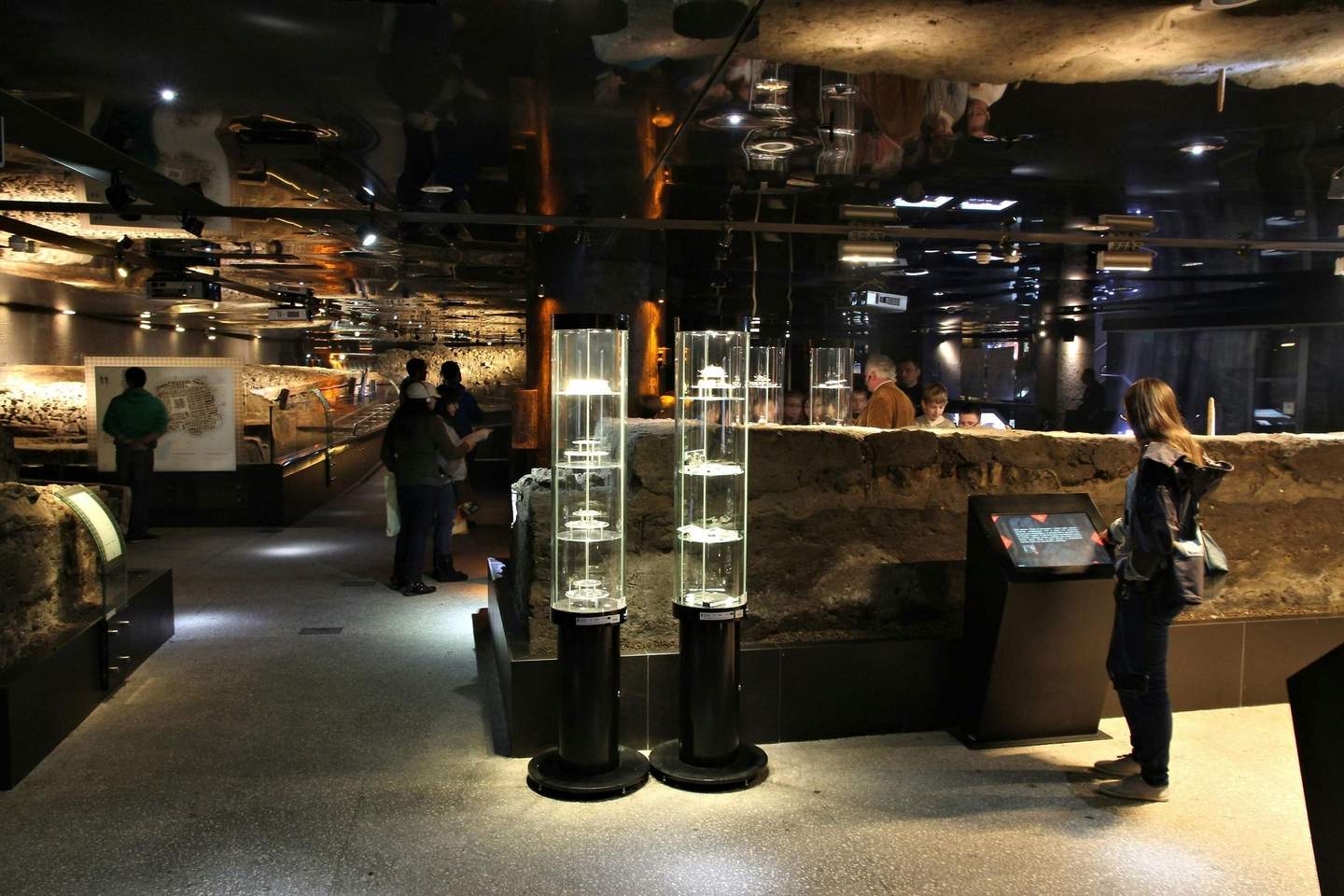 Rynek Underground Museum Old foundations