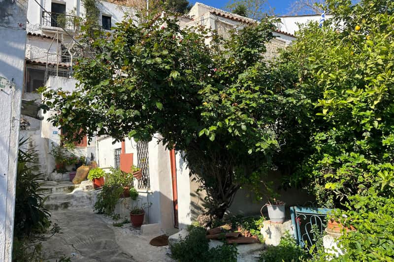 Athens: Guided City Walking Tour Anafiotika