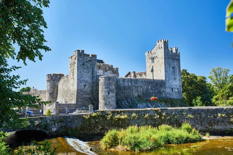 Blarney, Rock of Cashel & Cahir Castles: Day Tour From Dublin
