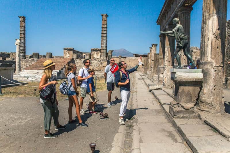 Pompeii & Mount Vesuvius: Guided Tour From Naples