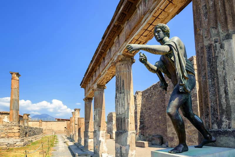 Pompeii & Naples: Day Trip from Rome