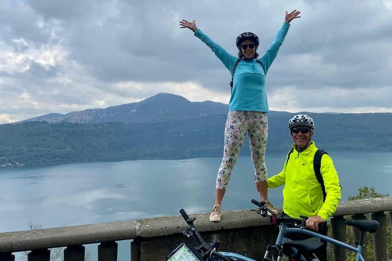 Appia Antica & Castel Gandolfo: Guided E-bike Tour