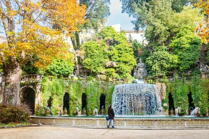 Villa d'Este & Hadrian's Villa: Entry and Roundtrip from Rome