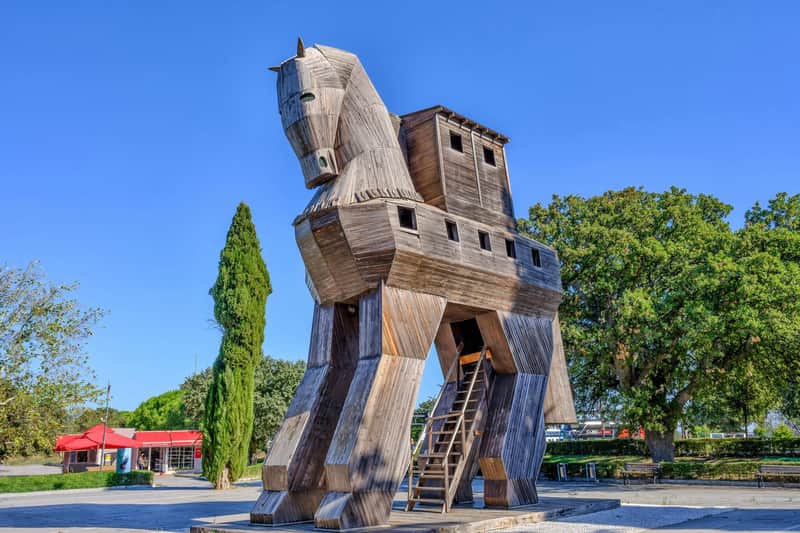 Troy: Guided Day Tour from Istanbul + Lunch