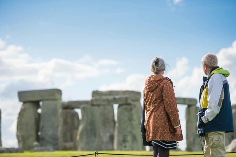 Stonehenge, Bath, Lacock & Avebury: Guided Day Tour from London